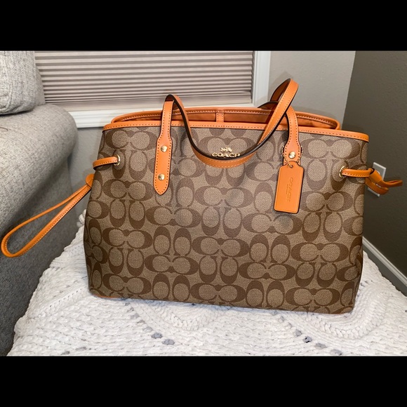 coach purse poshmark